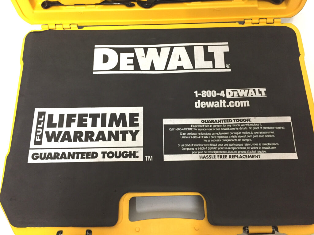 DEWALT　工具セット　1/800-4-4